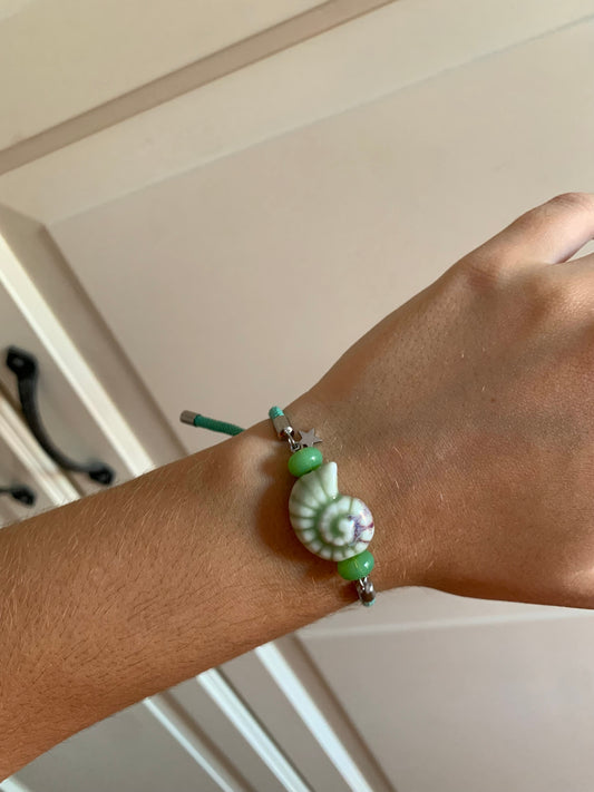 Pulsera regulable caracola